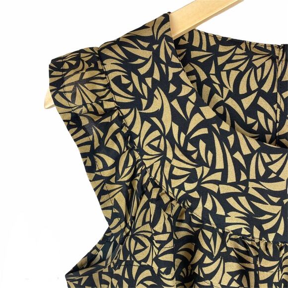 I Love H81 Sleeveless Ruffled Rounded Neck Button Back Blouse Size Small - Picture 2 of 10